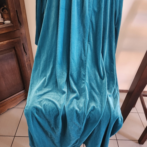 Vintage 80's teal velvet kaftan/moomoo style housecoat - Picture 4 of 6